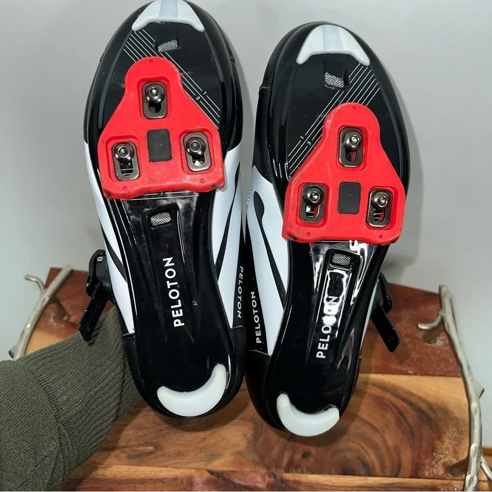 Peloton Cycling Shoes Delta Look Cleats Spin Shoes EU 38 US Women’s 7 Men’s 5 - Picture 10 of 11